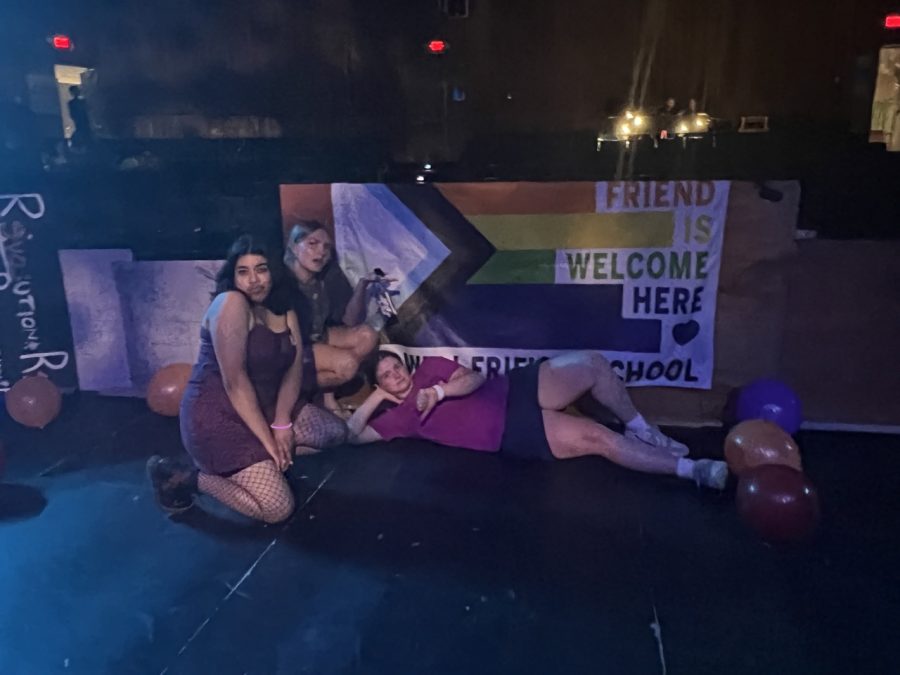 The GSA Stage Rave was held for the first time in three years on April 21. Photo: Maggie Gray ’23.
