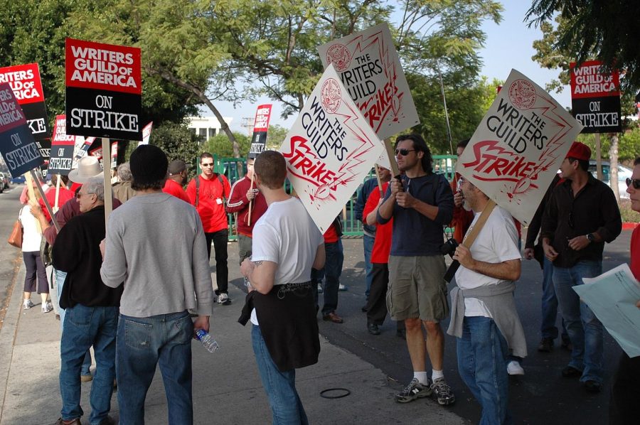The WGA strike has forced many shows to temporarily shut down. Photo: ABH HIVN via Wikimedia Commons.