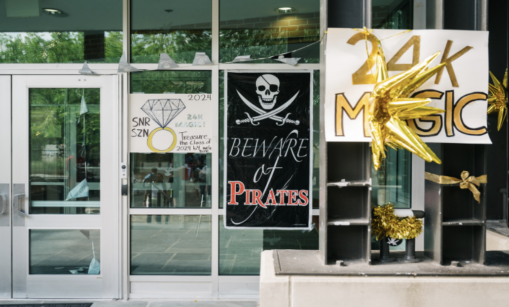 Seniors welcome students back to campus by decorating the Upper School with confetti and signs.