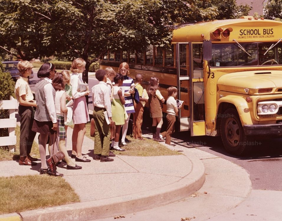 Many courses offer non-traditional approaches to semester exams, one of the most common
being educational field trips.