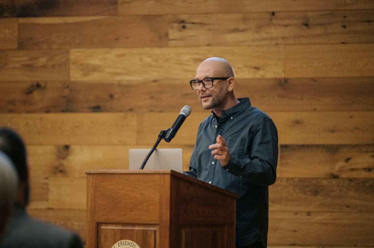 Kota Ezawa presented his artworks to Upper School students and faculty and shared his process in making them. 