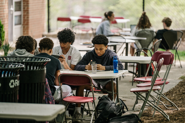 By allowing students to go off campus during free periods, they will be provided more flexibility in how they choose to study. 
